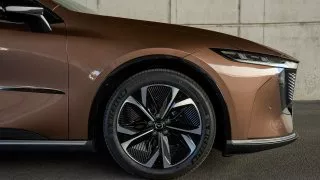 Mazda 6e
