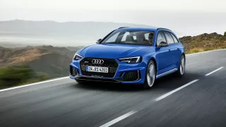 Audi RS4 Avant 6