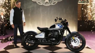 Jawa má další speciální motorku pro nadšence. Je levná, inspiruje se závoděním a vychází z Péráku