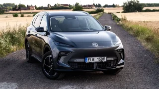3500 km s elektromobilem během jednoho týdne. Proklepli jsme konkurenta Škody Elroq jako nikdo jiný