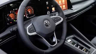 Volkswagen Golf 8 (2020) - elektrifikované verze