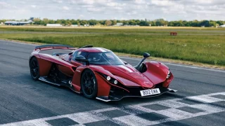 Český supersport zajel rekord na okruhu Top Gearu. Za volant se posadil legendární Stig