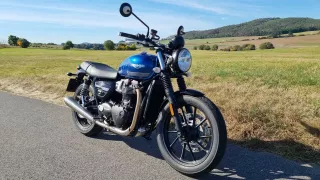 Test: Triumph Street Twin je skvělá volba pro ty, kteří se chtějí kochat jízdou i pohledem