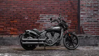 Indian Scout Rouge