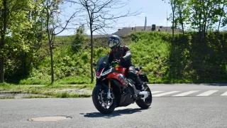 Aprilia Tuono V4 1100