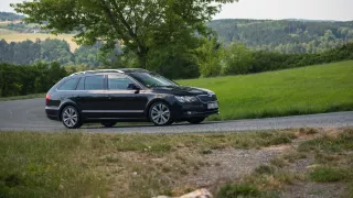 Škoda Superb Combi 2014 20