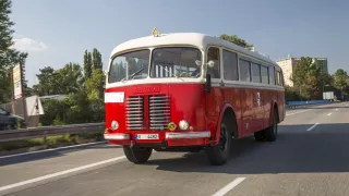 Škoda 706 RO (1947).