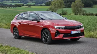 Opel Astra Sports Tourer Electric