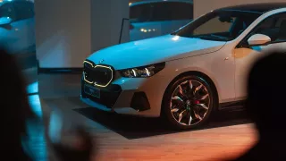 BMW i5