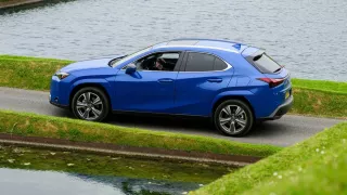 Lexus UX 300e facelift