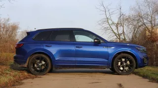 VW Touareg R