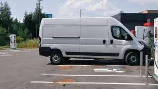 Peugeot e-Boxer L3H2