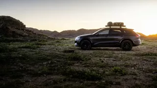 Audi Q8 e-tron edition Dakar