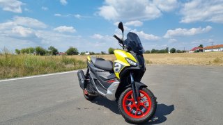 Aprilia SR GT Sport 200