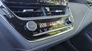 Toyota Corolla sedan 1.8 Hybrid GR Sport