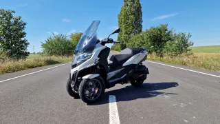 Piaggio MP3 530