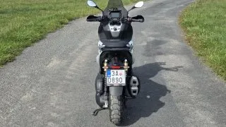 Aprilia SR GT 400