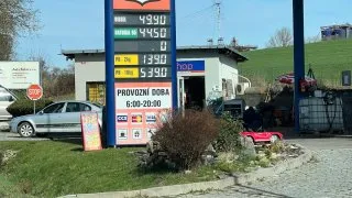 Ceny paliv, D1 u Prahy