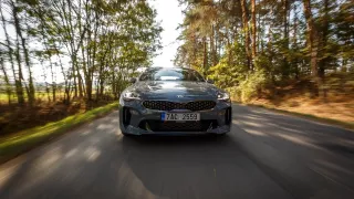 Kia Stinger Carshot 11