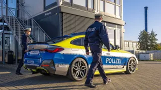 Policejní BMW i4 AC Schnitzer