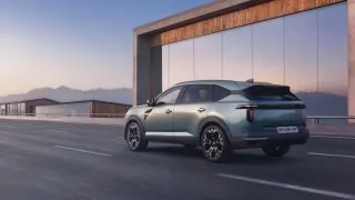 Dacia ukázala sen českých chalupářů. Uvádí vlastní Octavii s velkým kufrem, čtyřkolkou a super cenou