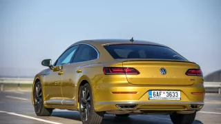 Volkswagen Arteon R-Line 2.0 TSI exteriér 14