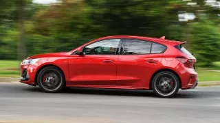 Test Ford Focus ST 2.3 EcoBoost na Nordschleife: V nejlepší kondici