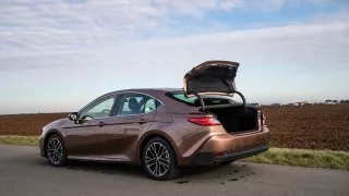 Test Toyota Camry 2024