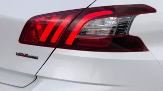 Vylepšený Peugeot 308 ve verzi hatchback 10