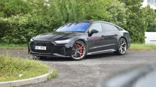 Óda na radost pro vyvolené. Audi RS7 Performance je znakem šťastného řidičského života