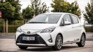 Toyota Yaris 1.5 VVT-iE exteriér 2