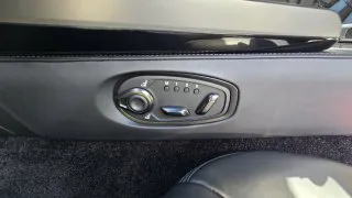 Aston Martin Vanquish V12