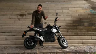 Recenze elektrického motocyklu Hecht Stratis