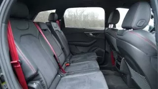 Prohlédněte si galerii současné Audi Q7