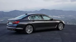 BMW 7 2015 _1 - Obrázek 7