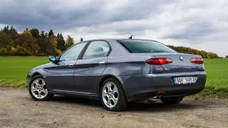 Alfa Romeo 166