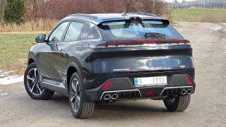 Dongfeng Mage chce zapůsobit cenou a atraktivním designem. Je to ale o kompromisech