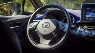 Toyota C-HR Hybrid 3 20