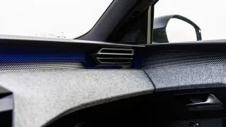 Peugeot E-5008 Dual Motor