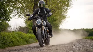 Ducati Scrambler 1100 jízdní 11