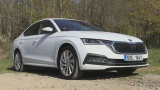 Škoda Octavia Fresh je znovu v Česku. Láká na cenu a hodně výbavy, k mání je i jako kombi