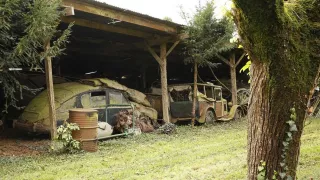 Nález aut na francouzské farmě - Obrázek 9