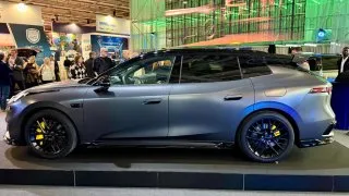 Lynk & Co na autosalonu v Paříži