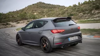 SEAT Leon Cupra R 3