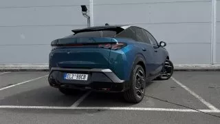 Peugeot e-3008