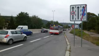 zrušení bus pruhů pro auta