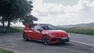 Volkswagen Golf GTI Edition 50