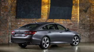 Honda Accord 10th Gen 12