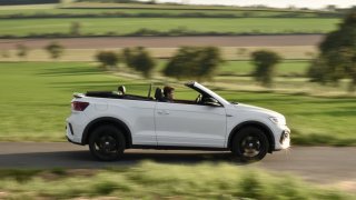 Volkswagen T-Roc Cabriolet je nejstylovější SUV do milionu. Svým stylem zastiňuje nedostatky