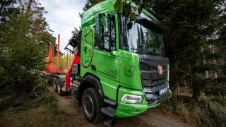Tatra Phoenix 6x6 lesovůz